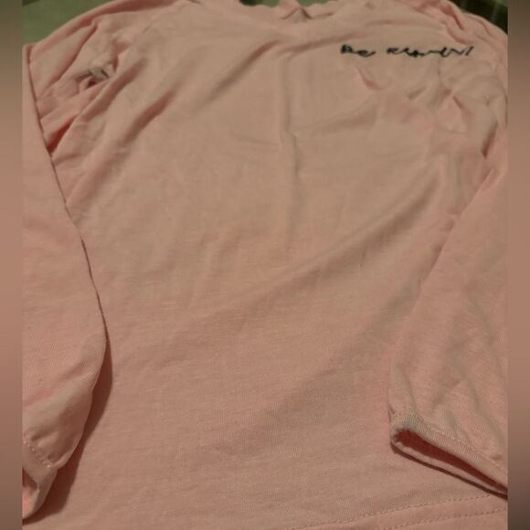 Graphic long sleeve v neck t shirt - Picture 2 of 2